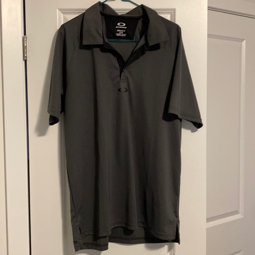 Oakley polo, size large, grey